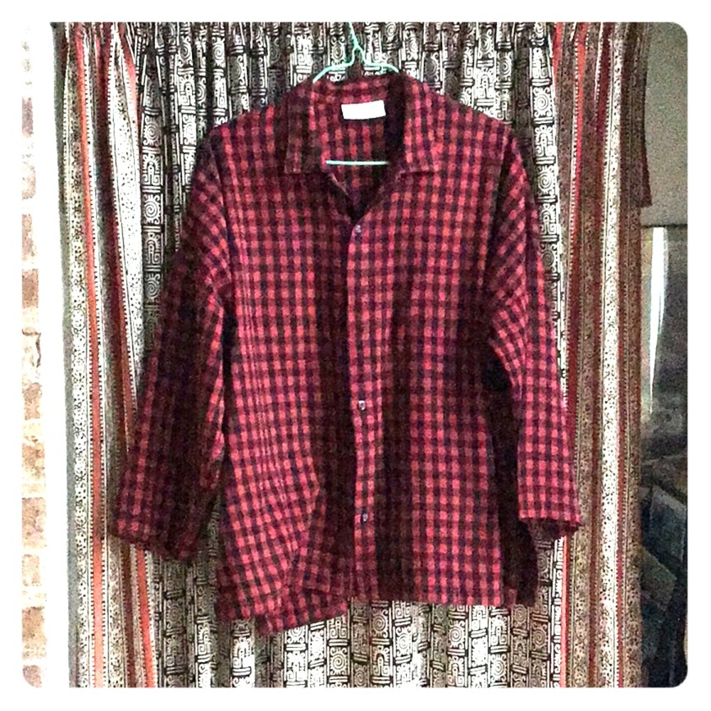 Red and Black check light wool big top. Size L-XL
